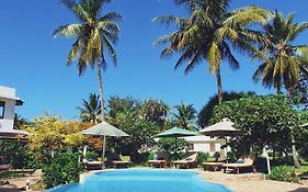 Flame Tree Cottages